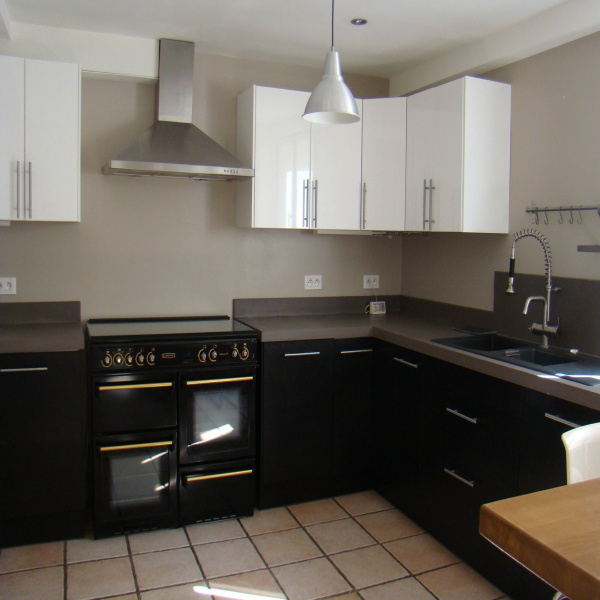 Offres de location Maison Saint-Chamas 13250